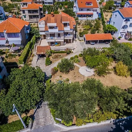 In With Sea View, Balcony, Air Conditioning, Wifi 5132-2 دوغي رات